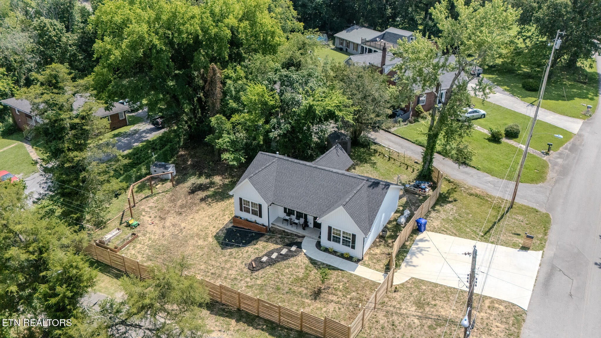 229 Edgewood Avenue Clinton, TN 37716 - Photo 31 of 31