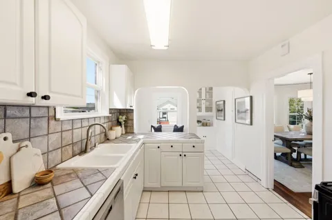 $1,698,000 | 1105 Summer Avenue, Burlingame, CA 94010