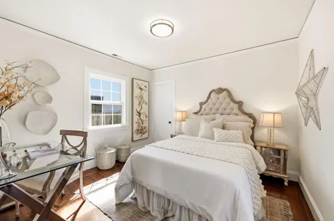 $1,698,000 | 1105 Summer Avenue, Burlingame, CA 94010