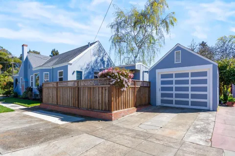 $1,698,000 | 1105 Summer Avenue, Burlingame, CA 94010
