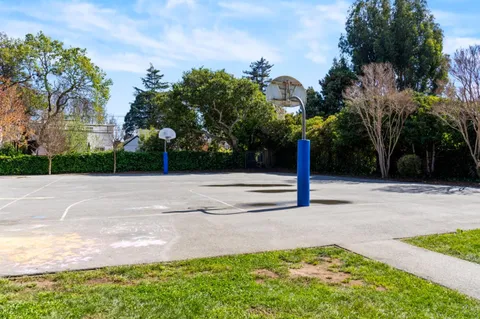 $1,698,000 | 1105 Summer Avenue, Burlingame, CA 94010