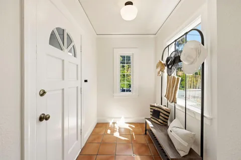 $1,698,000 | 1105 Summer Avenue, Burlingame, CA 94010