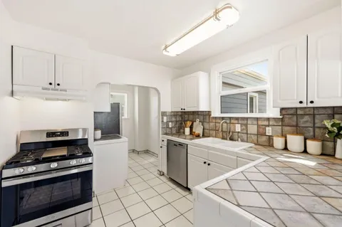 $1,698,000 | 1105 Summer Avenue, Burlingame, CA 94010