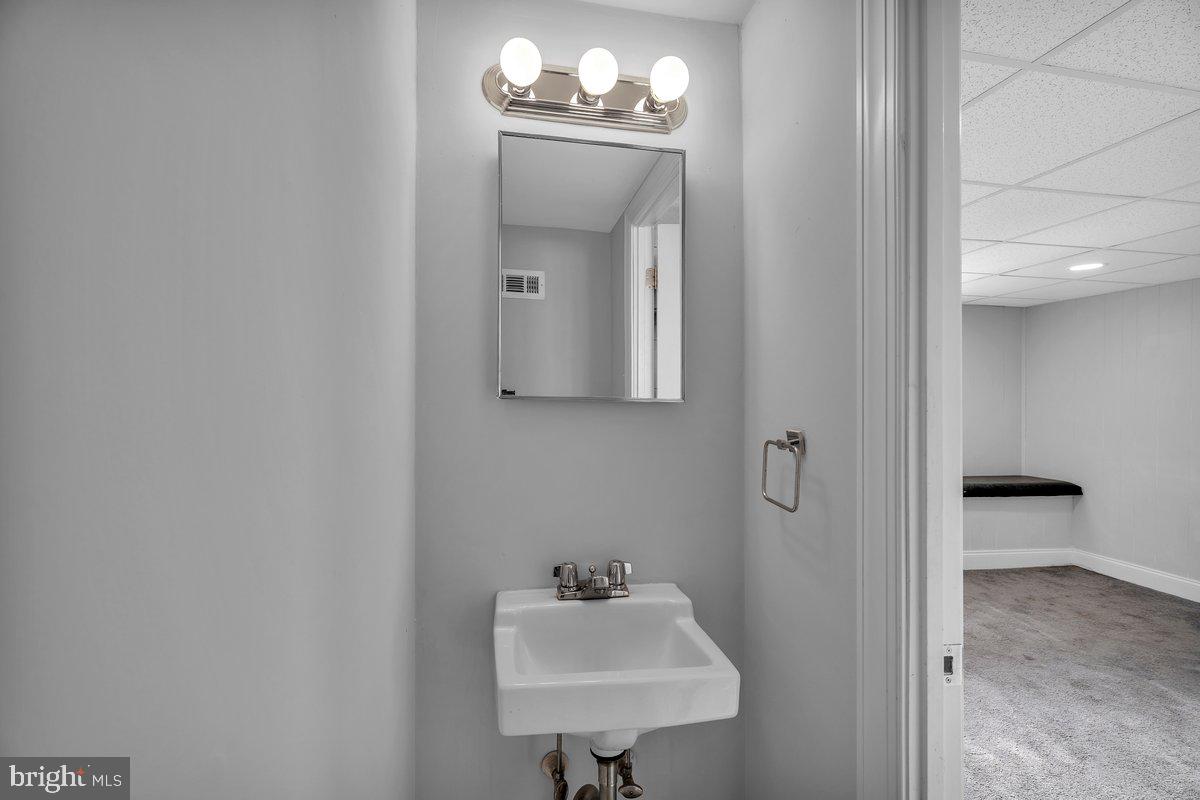 3109 Fairfield Street Philadelphia, PA 19136 - Photo 29 of 37