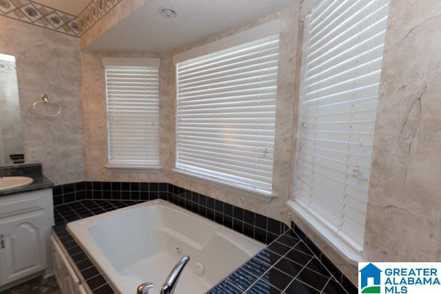 1370 Hollingsworth Road Jacksonville, AL 36265 - Photo 18 of 43