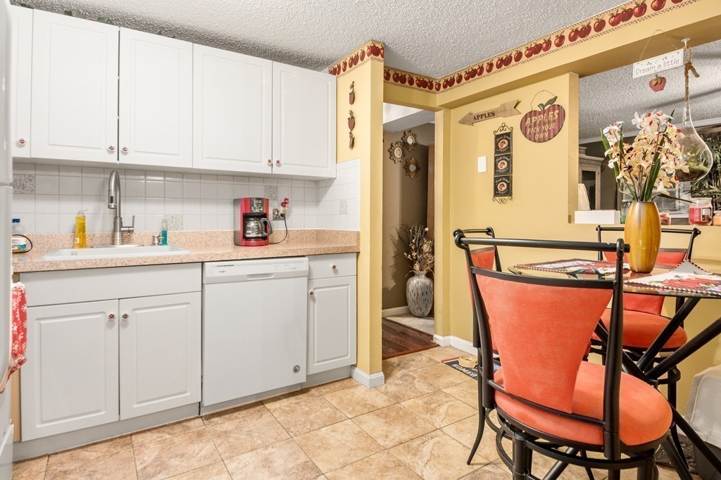 23 Clark's Road, Unit 101 Amesbury, MA 01913 - Photo 8 of 21 Gallery Image 8