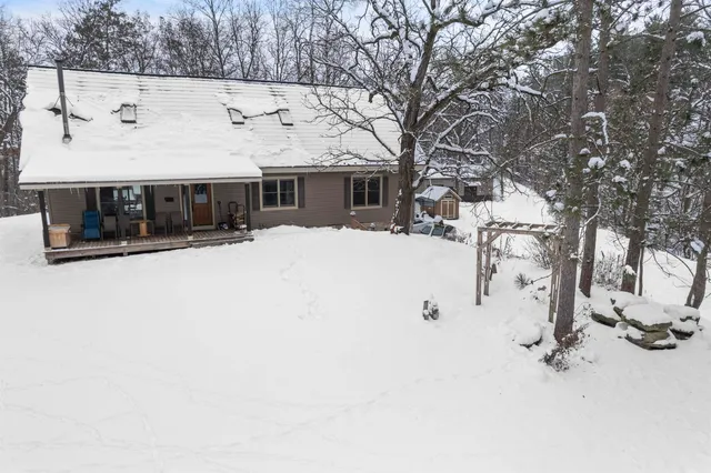 $789,000 | 2829 Evergreen Drive, Cambridge, WI 53523