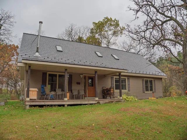 $789,000 | 2829 Evergreen Drive, Cambridge, WI 53523