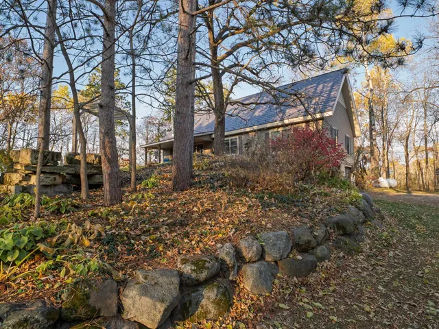 $789,000 | 2829 Evergreen Drive, Cambridge, WI 53523