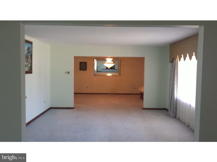 643 North Chew Road Hammonton, NJ 08037 - Photo 12 of 20 Living Room