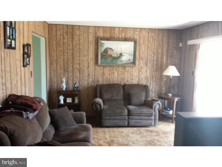 643 North Chew Road Hammonton, NJ 08037 - Photo 18 of 20 Family Room