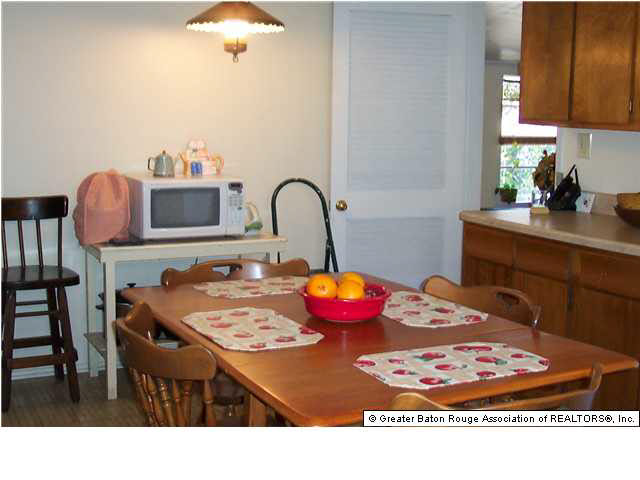 2415 Rhododendron Avenue Baton Rouge, LA 70808 - Photo 7 of 9