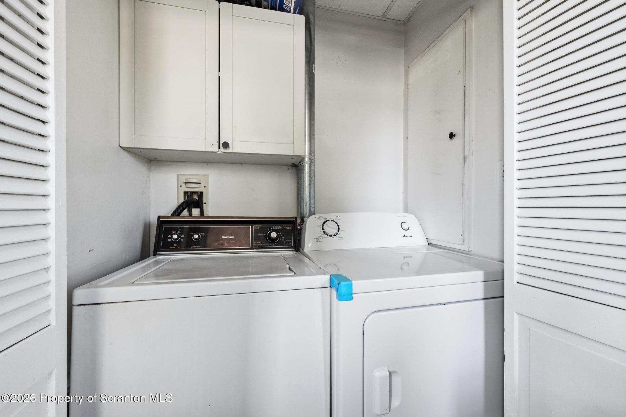 518 Prospect Avenue Scranton, PA 18505 - Photo 54 of 59 a utility room with dryer and washer