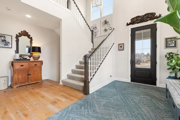 $1,225,000 | 710 Crest Curve, Hudson, WI 54016