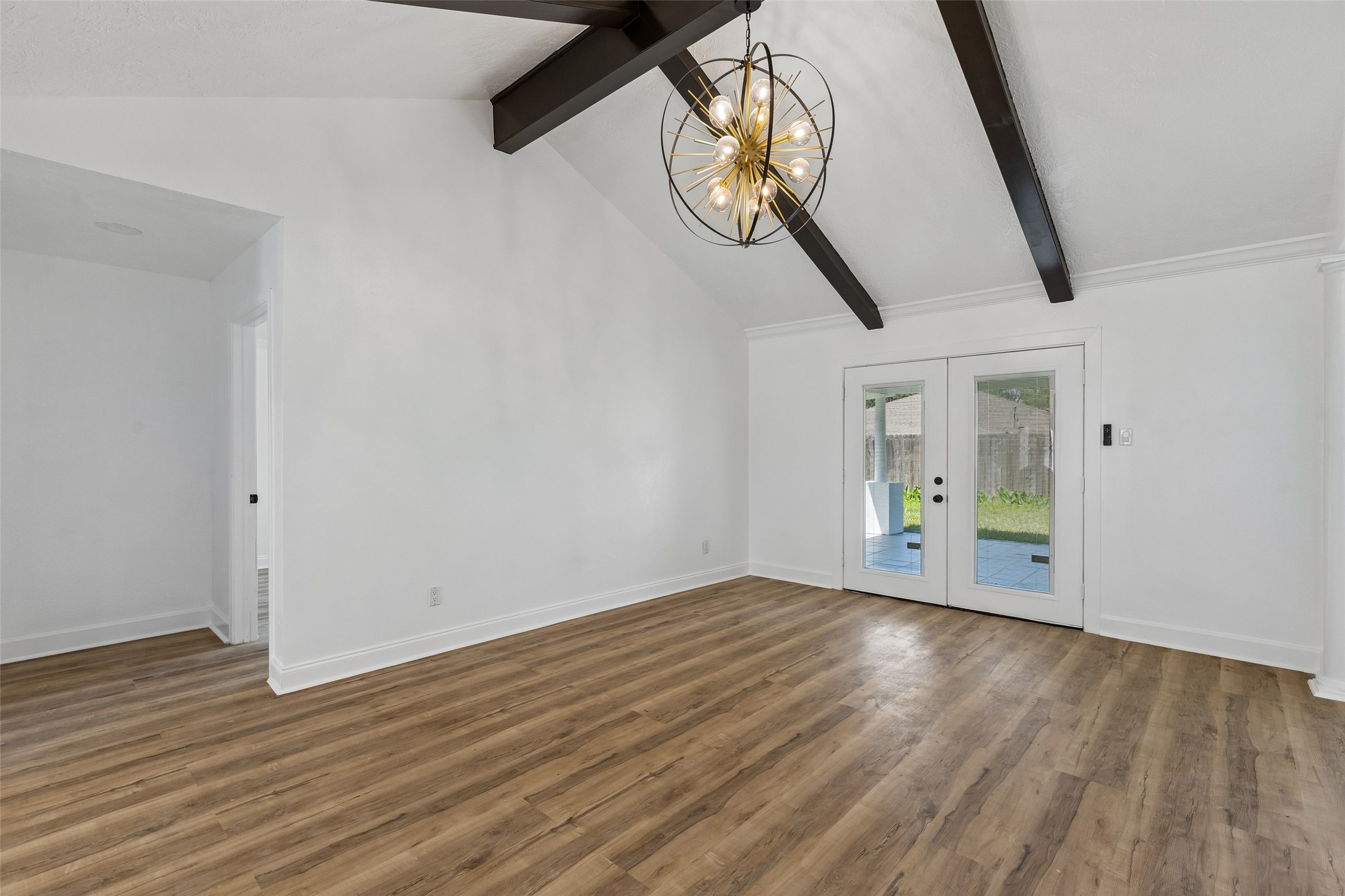 9238 Friendship Road Houston, TX 77080 - Photo 11 of 27 Gallery Image 11