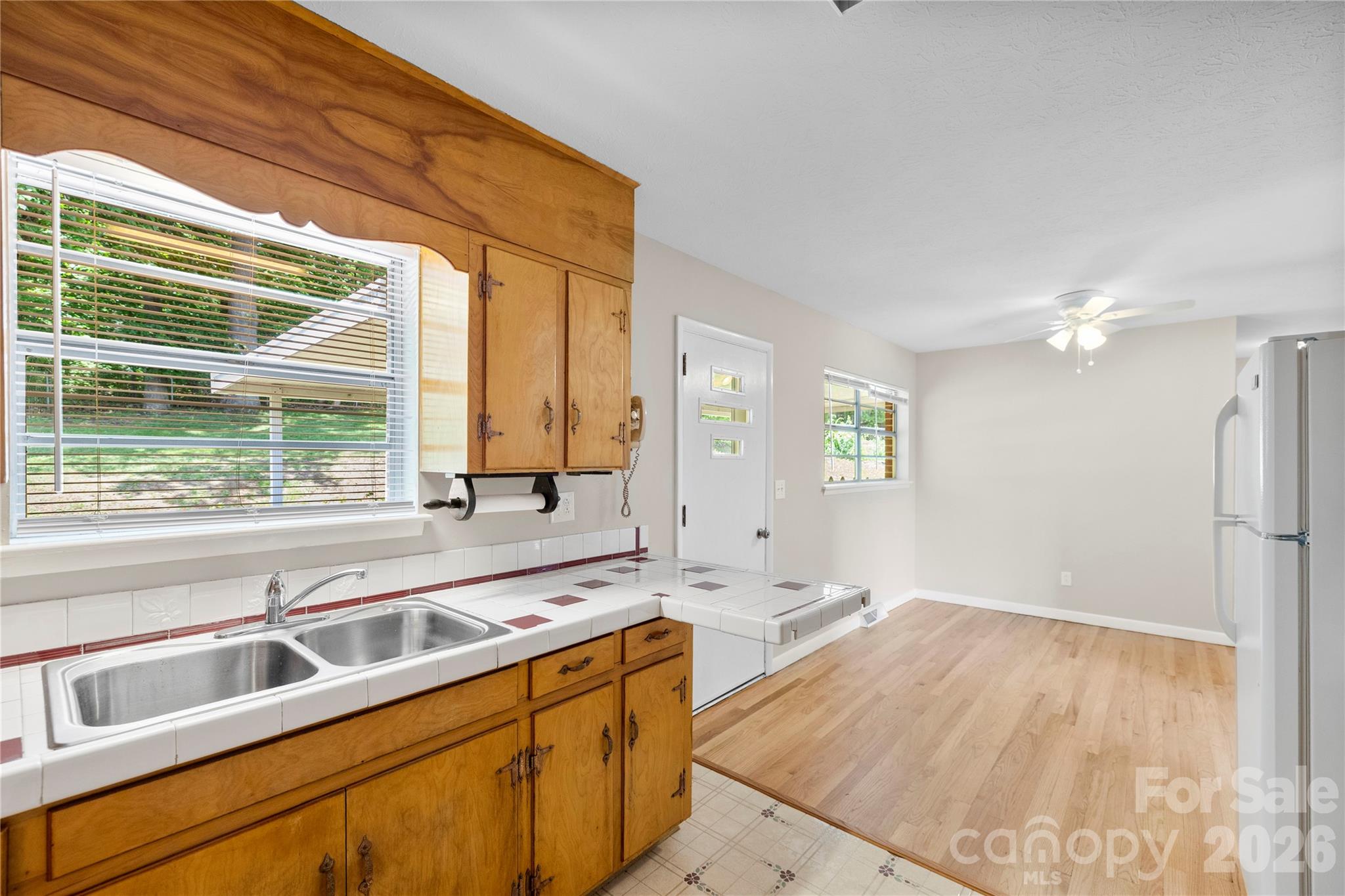 309 Oak Hill Road Candler, NC 28715 - Photo 12 of 39