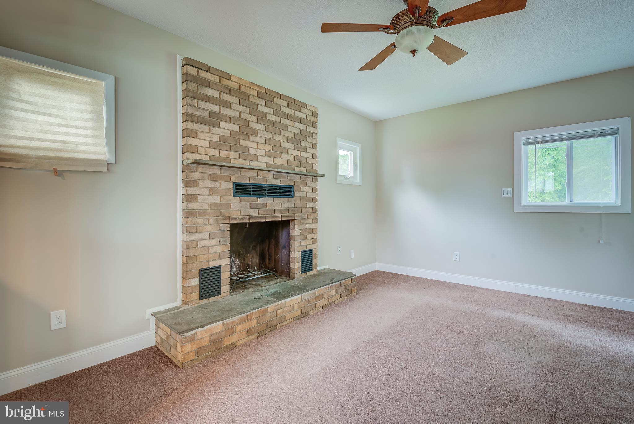 1908 Ritchie Road District Heights, MD 20747 - Photo 14 of 42 Family Room