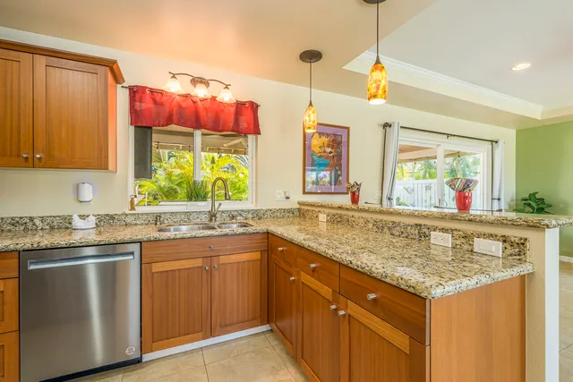 $998,000 | 73-4365 Lula Street, Kailua-Kona, HI 96740