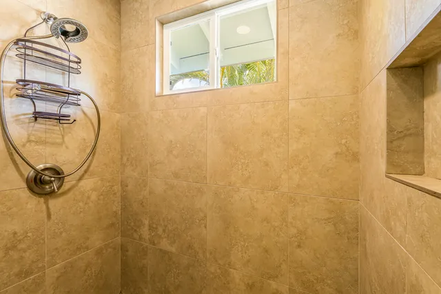 $998,000 | 73-4365 Lula Street, Kailua-Kona, HI 96740