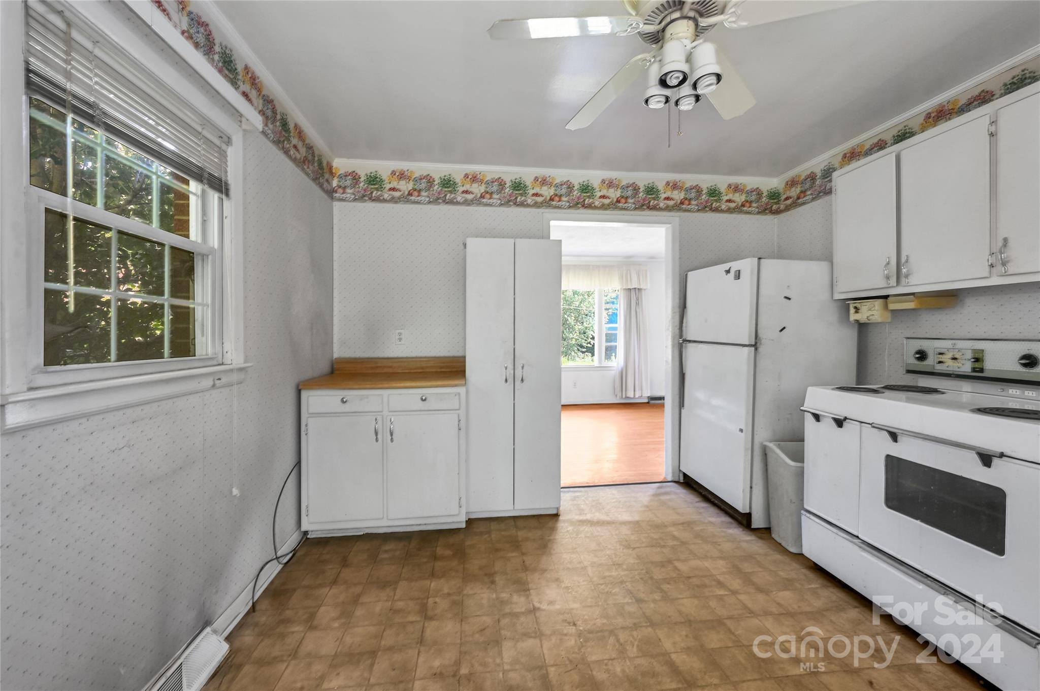 419 Monte Vista Road Candler, NC 28715 - Photo 7 of 16 Gallery Image 7