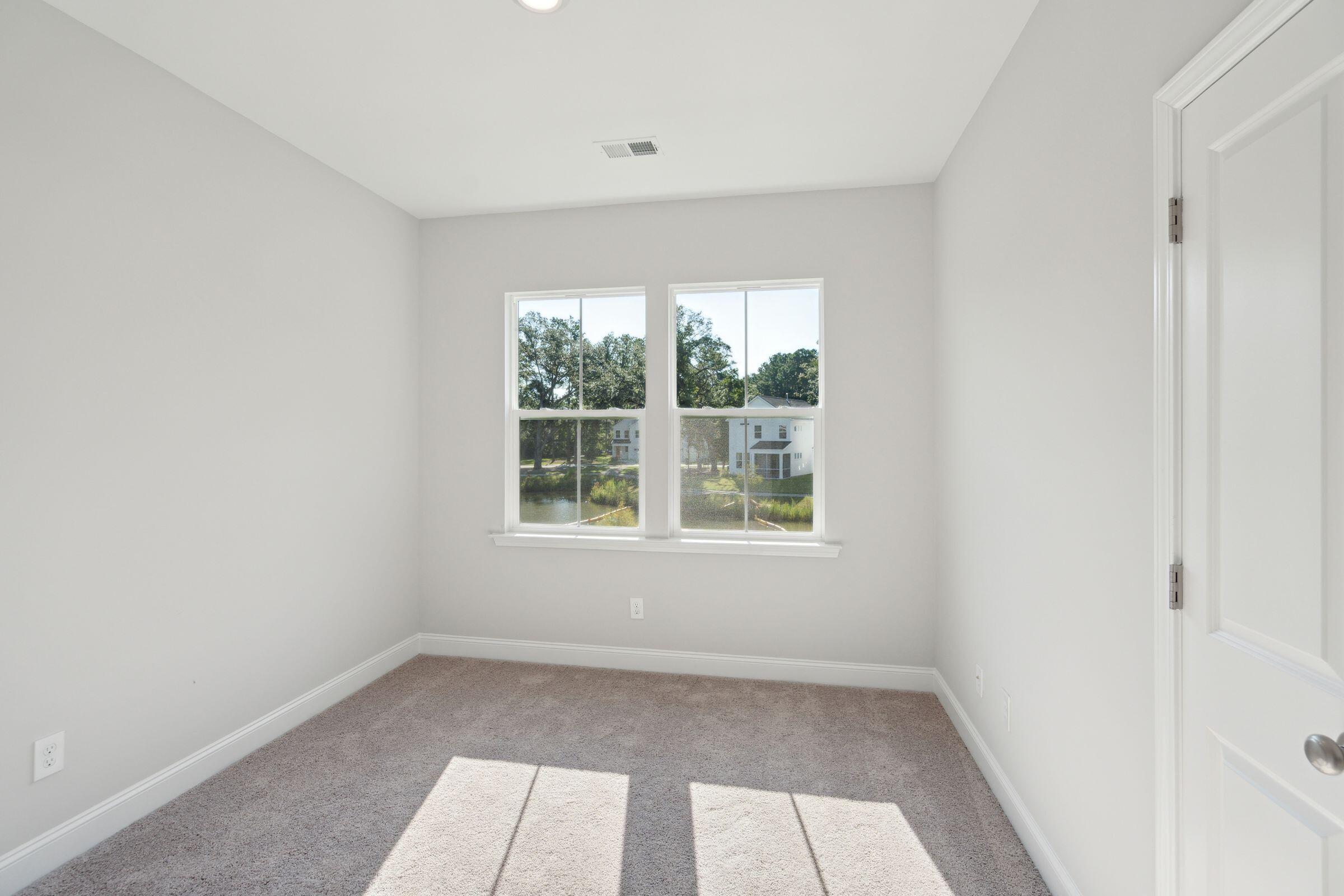 438 Queenview Lane Charleston, SC 29414 - Photo 23 of 28 Secondary Bedroom 2