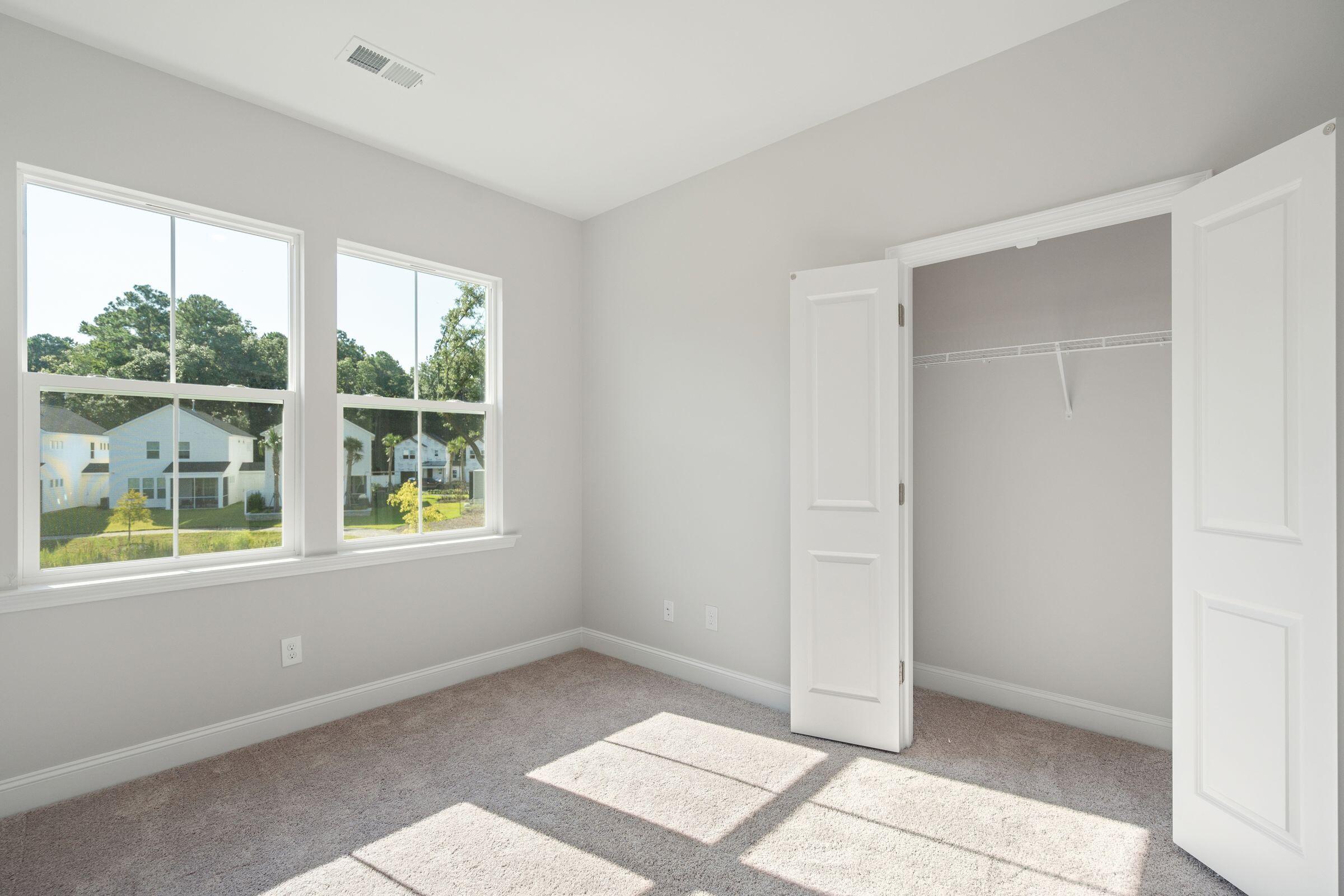 438 Queenview Lane Charleston, SC 29414 - Photo 24 of 28 Secondary Bedroom 2