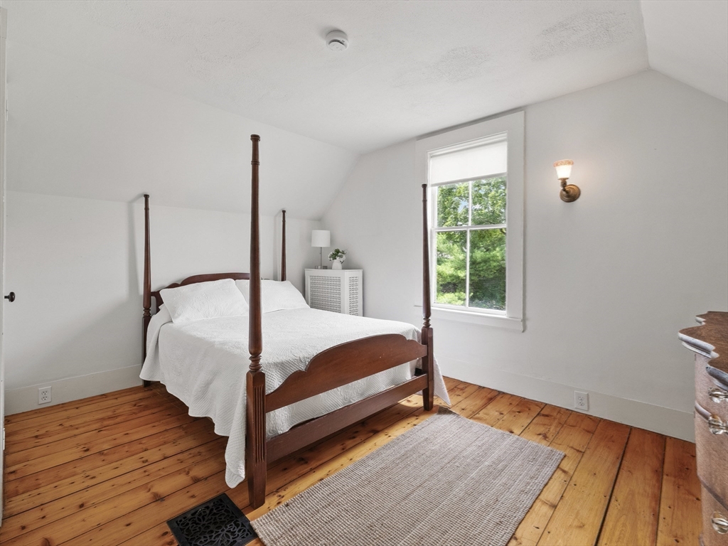 62 Crest Street Concord, MA 01742 - Photo 20 of 38