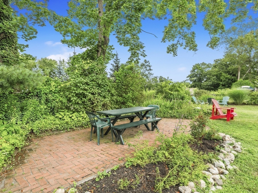 62 Crest Street Concord, MA 01742 - Photo 33 of 38