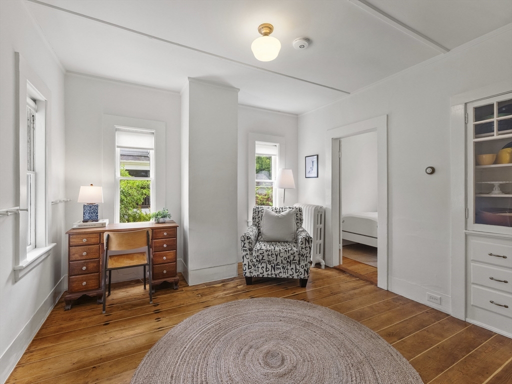 62 Crest Street Concord, MA 01742 - Photo 8 of 38