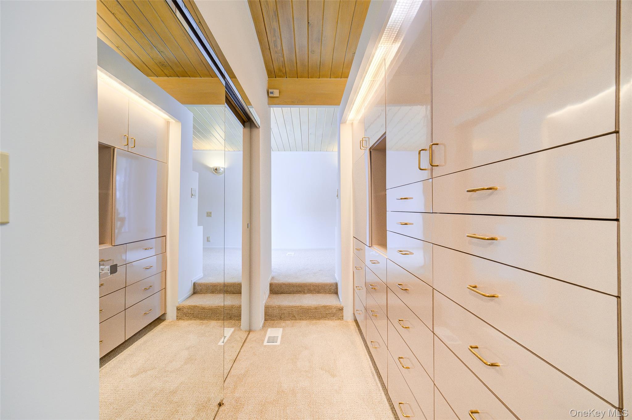 24 Spook Rock Road Suffern, NY 10901 - Photo 18 of 33