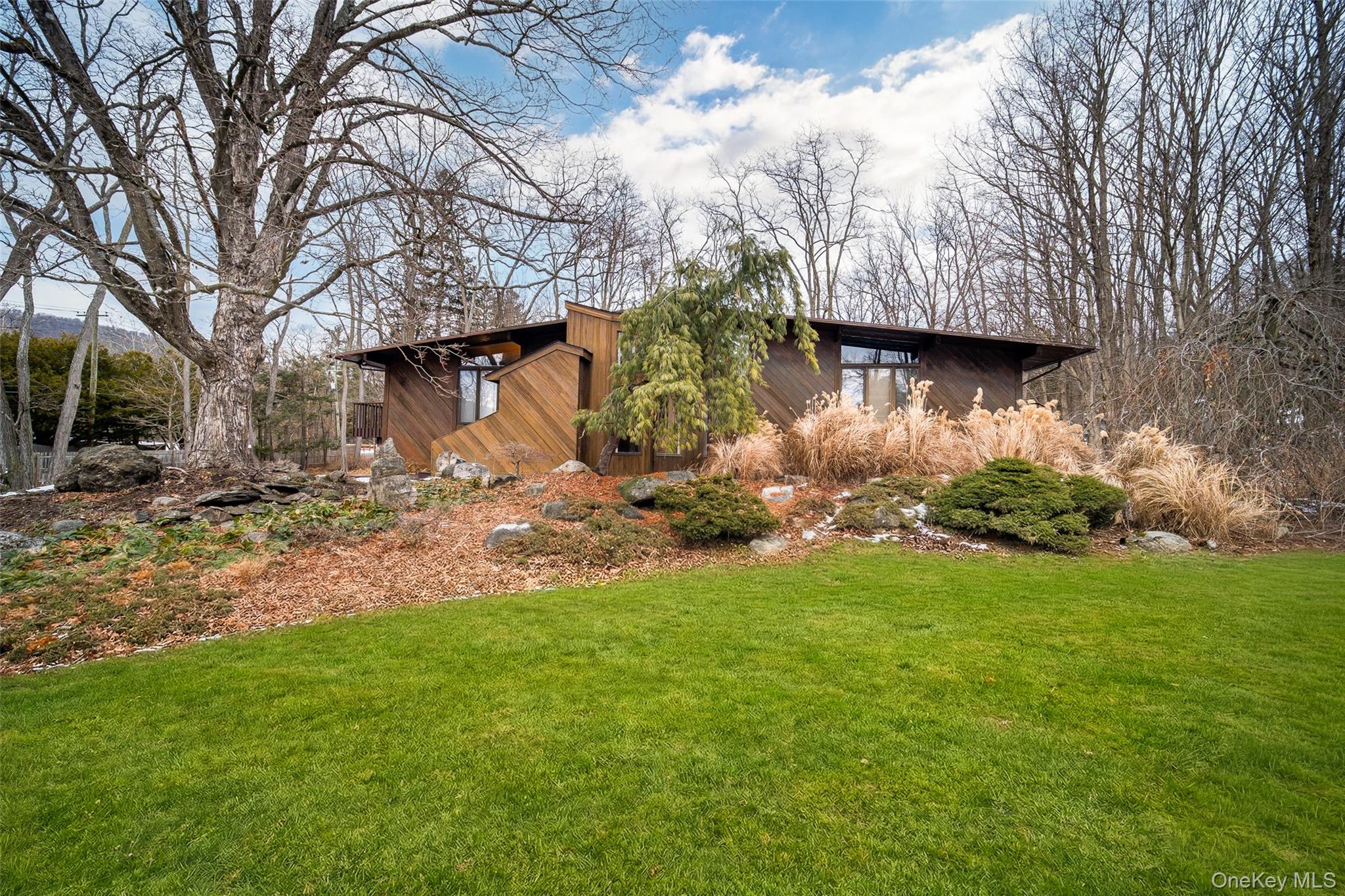 24 Spook Rock Road Suffern, NY 10901 - Photo 2 of 33