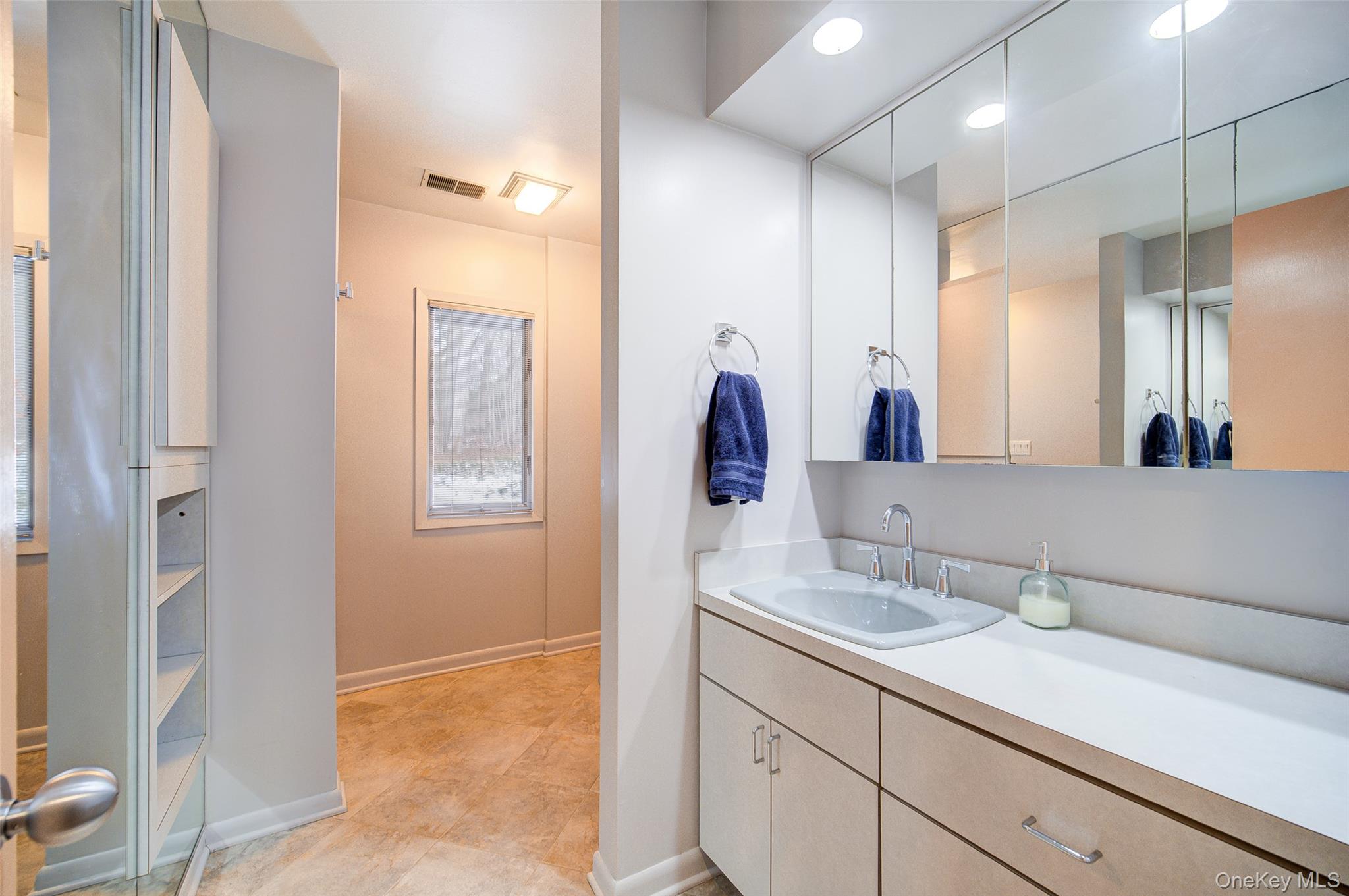 24 Spook Rock Road Suffern, NY 10901 - Photo 22 of 33