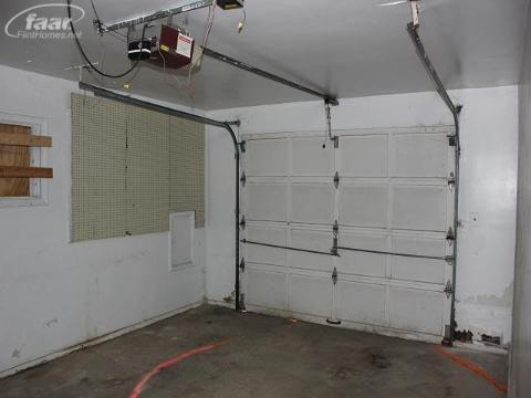 3219 Miller Road Flint, MI 48503 - Photo 24 of 25 20131620-25.JPG