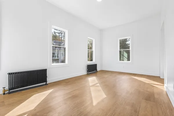 $1,050,000 | 114 Haverhill Street, North Reading, MA 01864