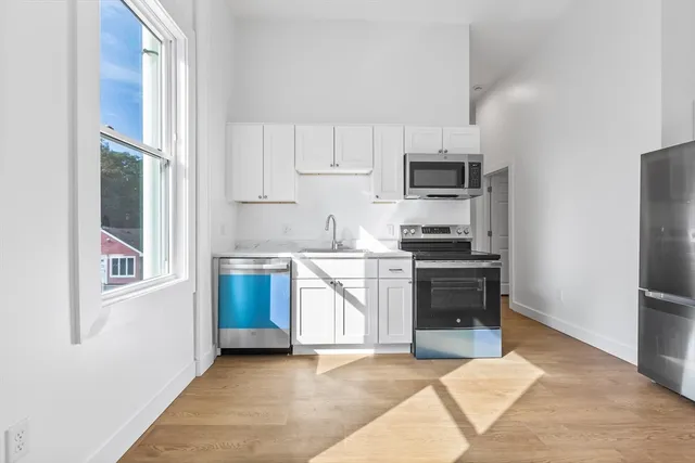 $1,150,000 | 114 Haverhill Street, North Reading, MA 01864