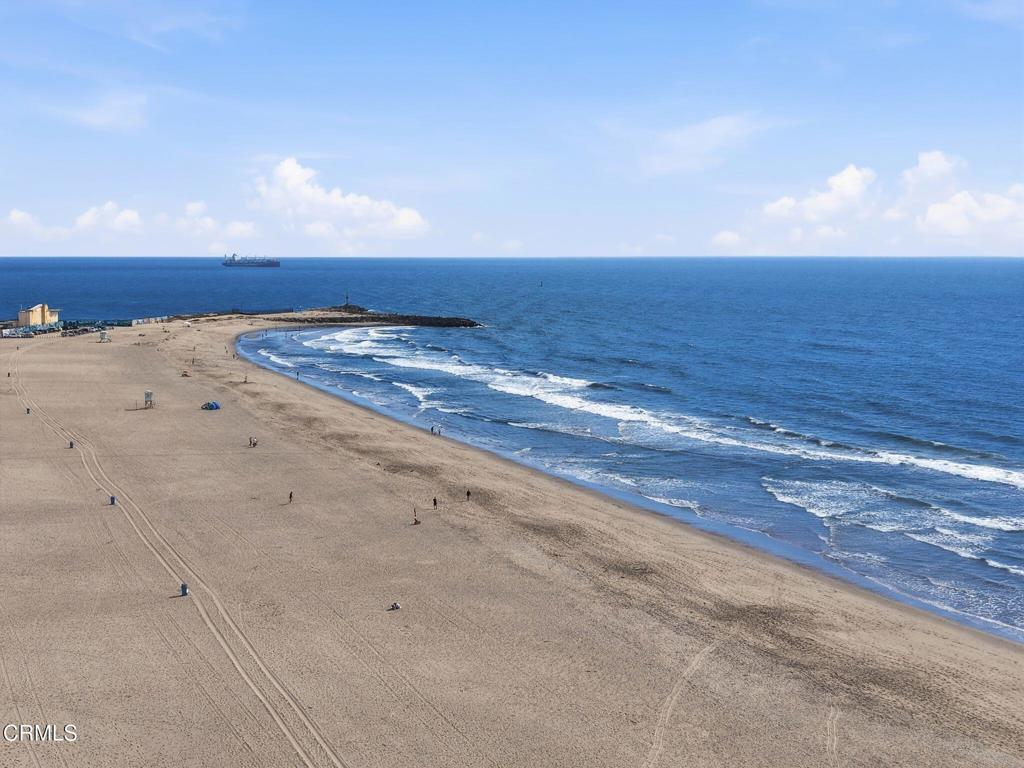 137 Fillmore Avenue Oxnard, CA 93035 - Photo 63 of 73 a view of beach and ocean