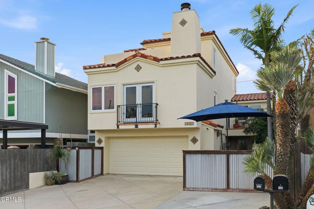 137 Fillmore Avenue Oxnard, CA 93035 - Photo 68 of 73 a front view of a house with a porch