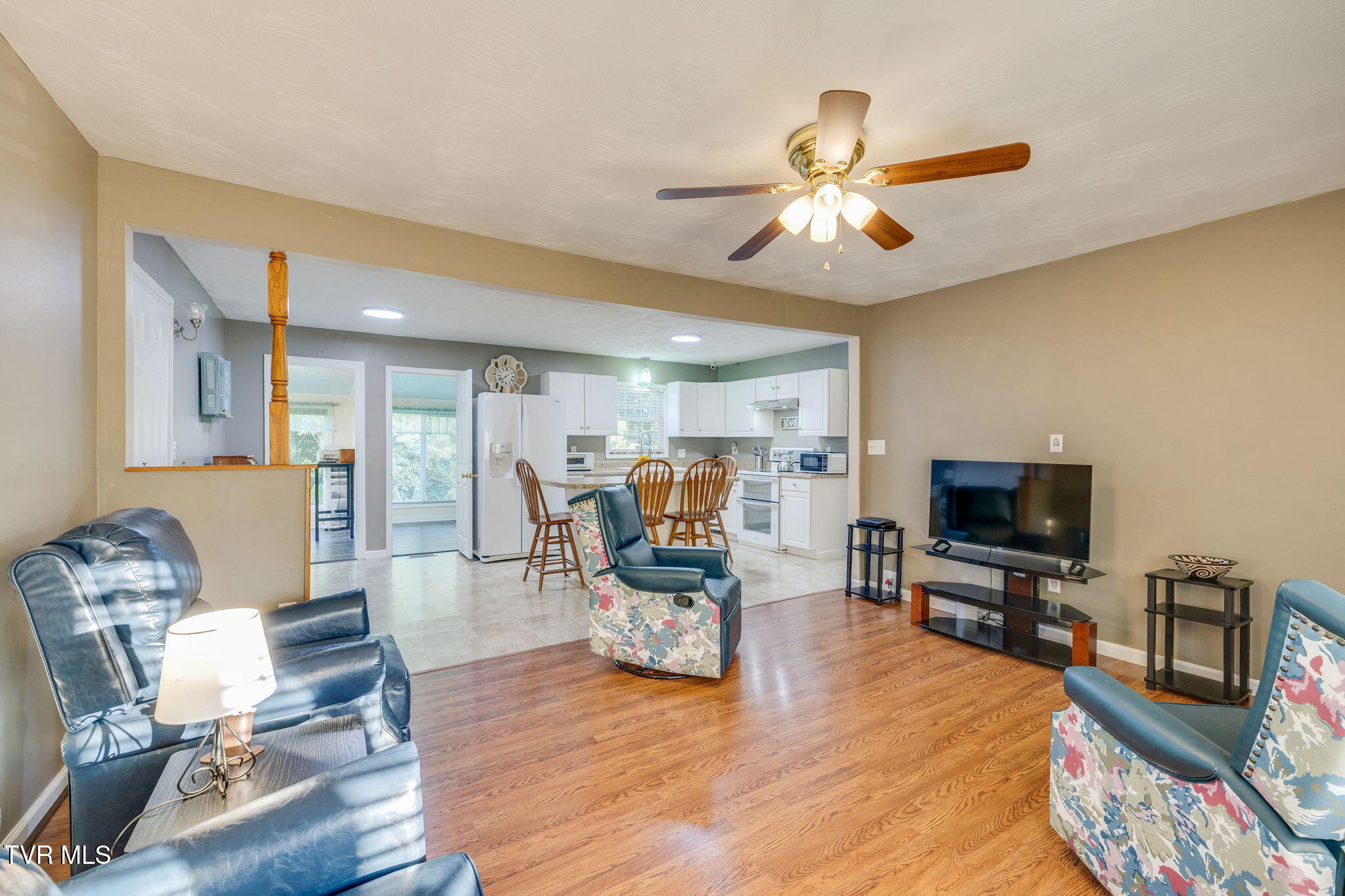 18160 Ridgeview Drive Abingdon, VA 24211 - Photo 8 of 42 008
