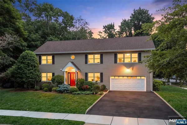 $1,480,000 | 720 Maxwell Place, Ridgewood, NJ 07450