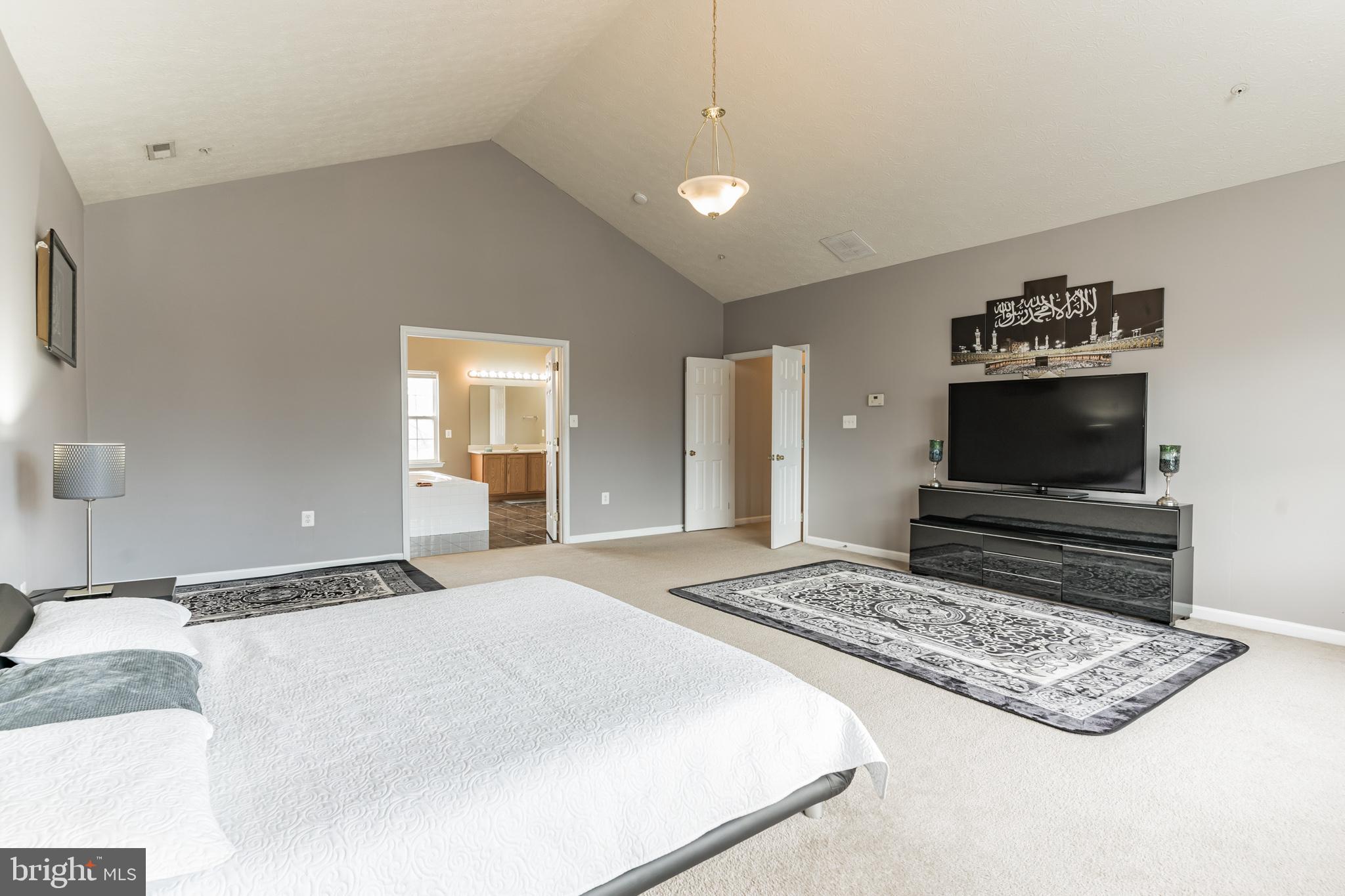 7209 Allentown Road Fort Washington, MD 20744 - Photo 12 of 29 Master Bedrrom