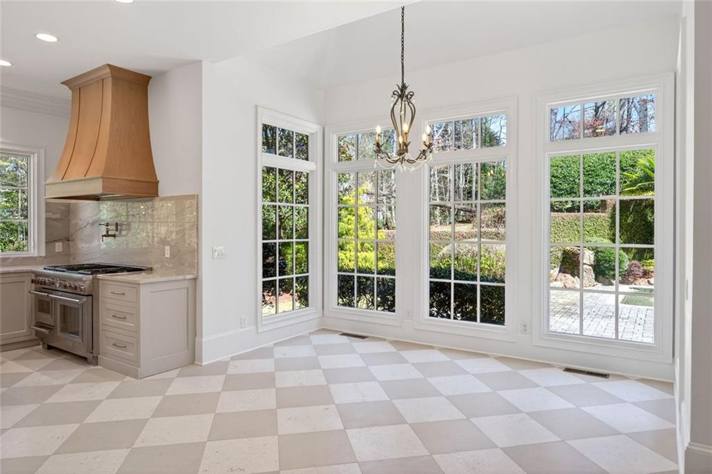 115 Mount Paran Ridge Atlanta, GA 30327 - Photo 22 of 92