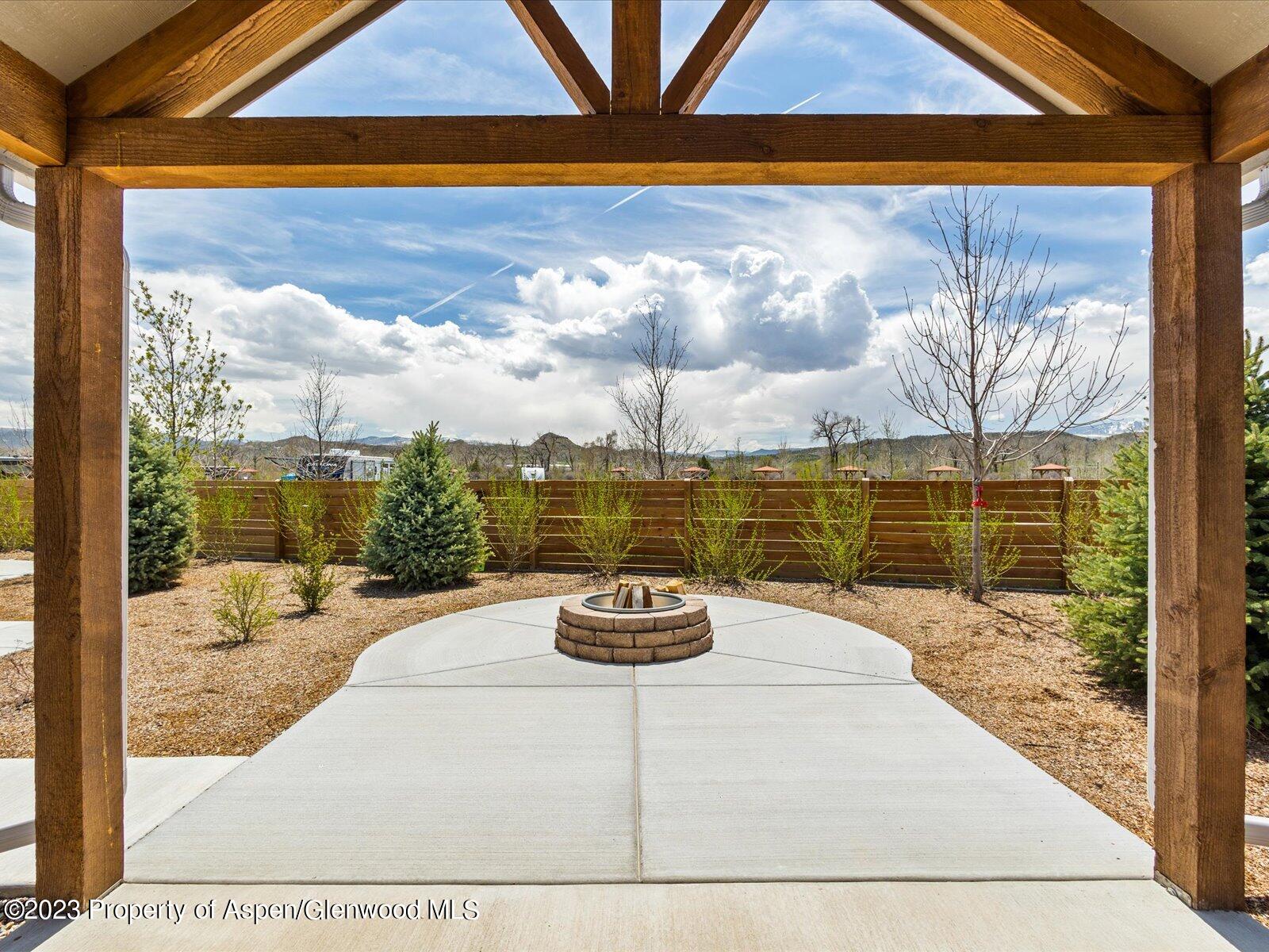 329 River Frontage Road, Unit 8 Silt, CO 81652 - Photo 18 of 24 a view of a ocean from a building