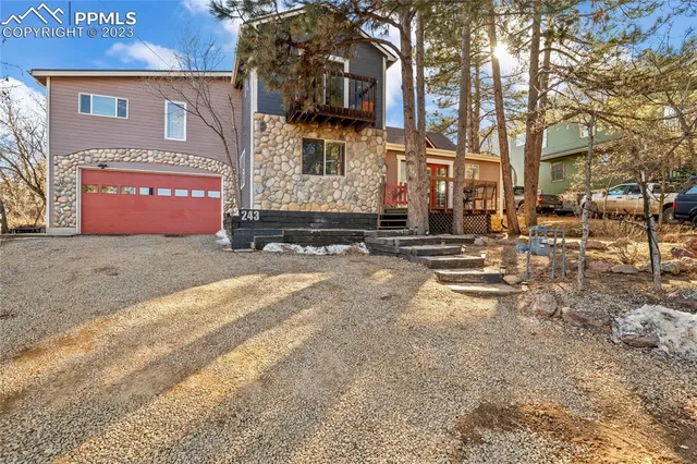 a street view with residential house
