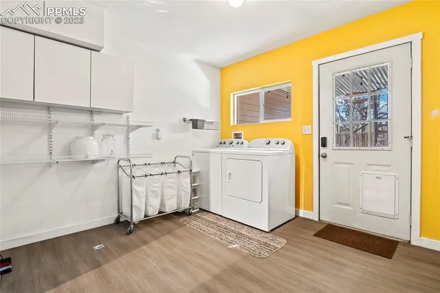 a view of utility room and washer and dryer