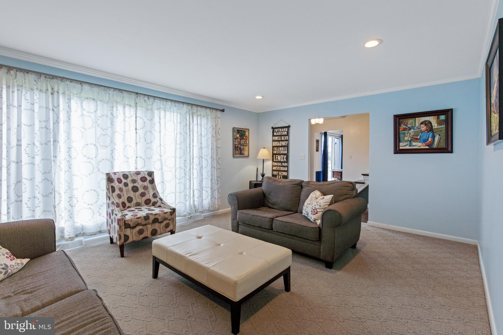 3160 Round Hill Road York, PA 17402 - Photo 7 of 38 Gallery Image 7