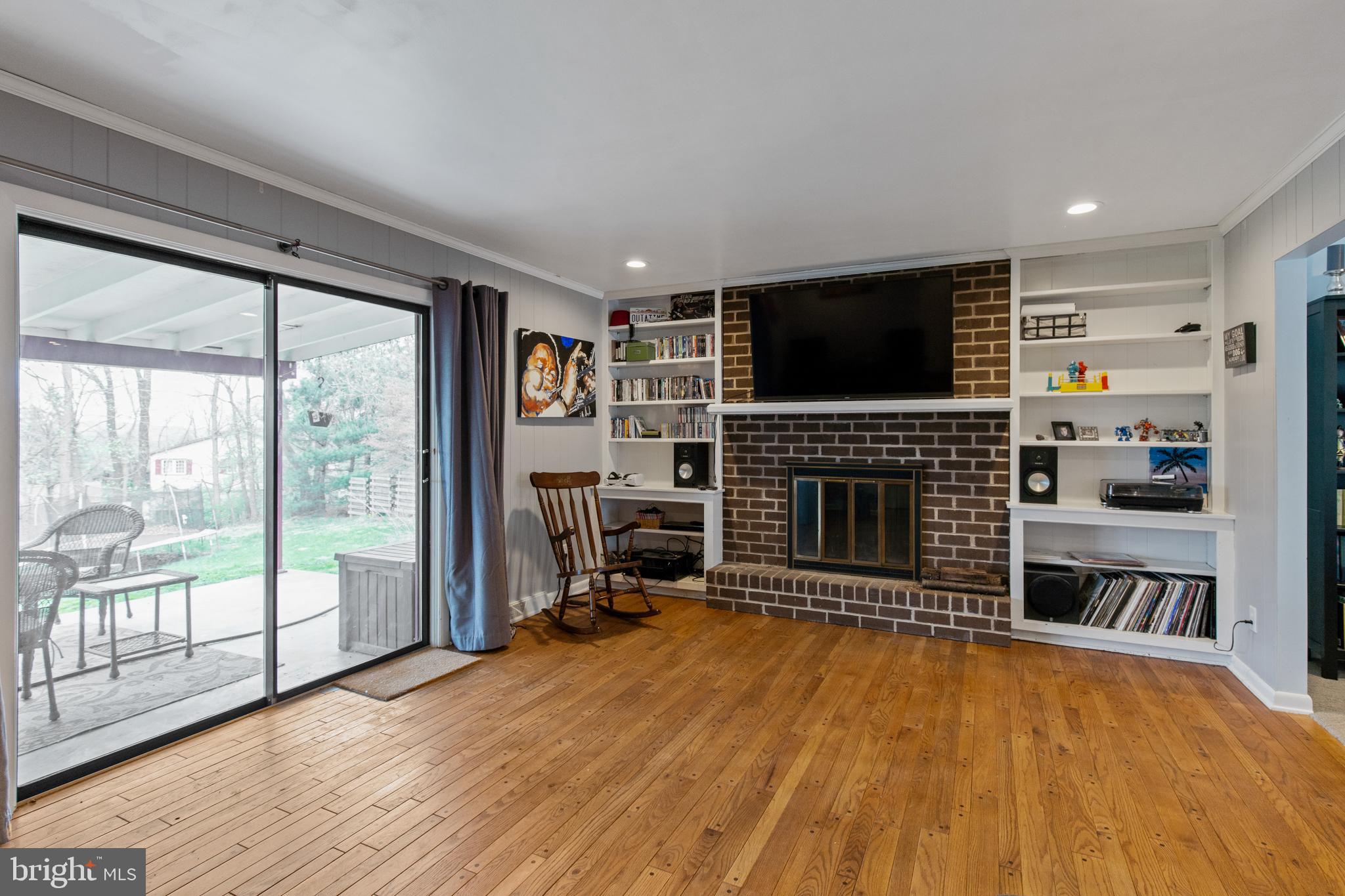 3160 Round Hill Road York, PA 17402 - Photo 8 of 38 Gallery Image 8