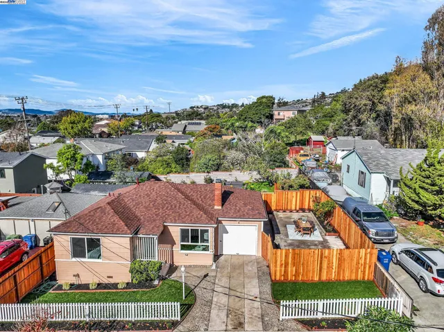 $885,000 | 7007 Manila Avenue, El Cerrito, CA 94530