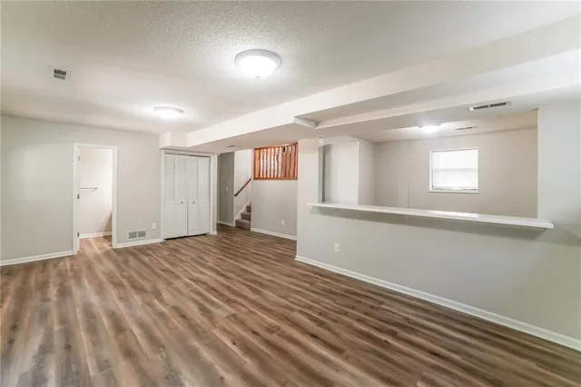 $2,215 | 1108 Park Drive, Greenwood, MO 64034