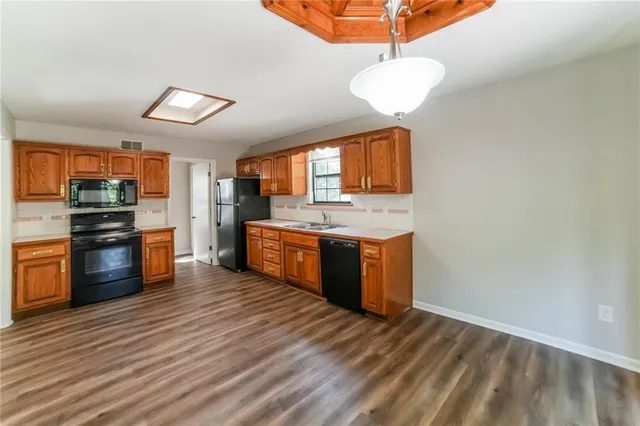 $2,215 | 1108 Park Drive, Greenwood, MO 64034