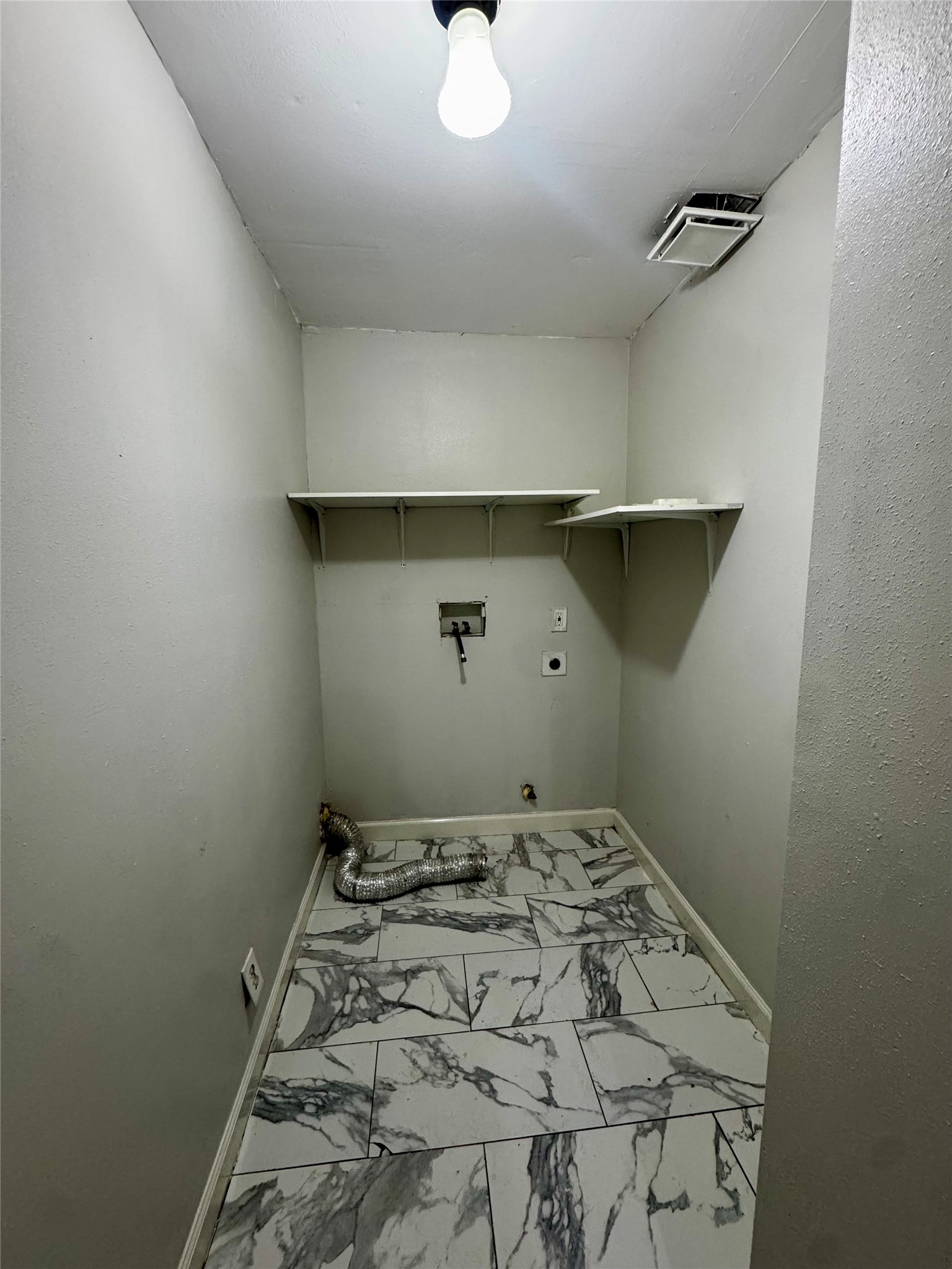 9227 Laura Koppe Road Houston, TX 77078 - Photo 4 of 12